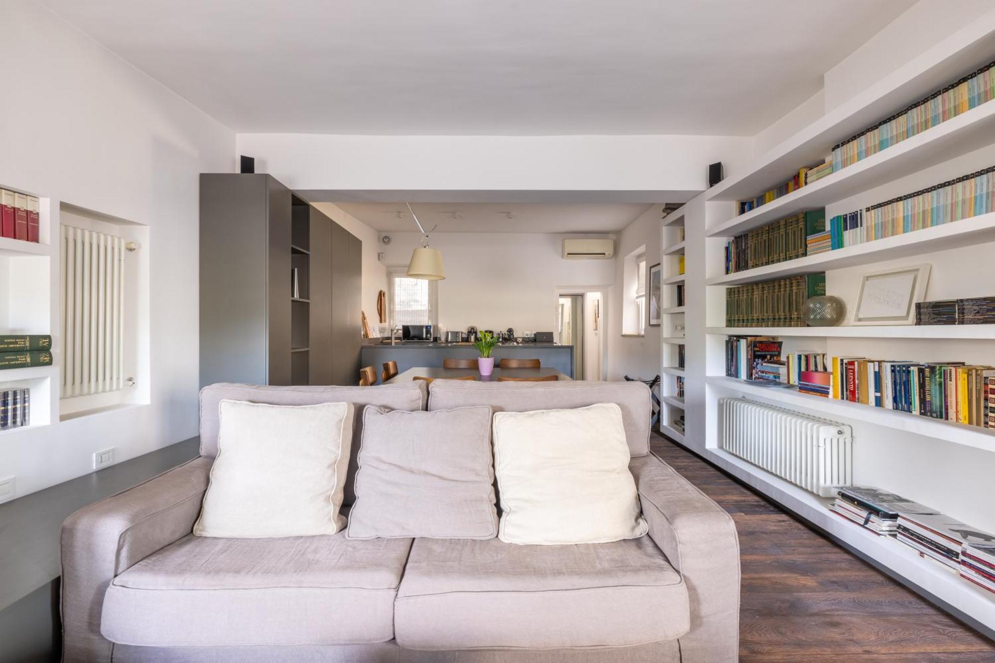 Farnesi Terrace Penthouse Apartment Rome